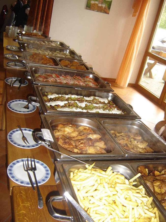 Rhoener Landhotel Haus Zur Wasserkuppe 부스텐사흐센 외부 사진