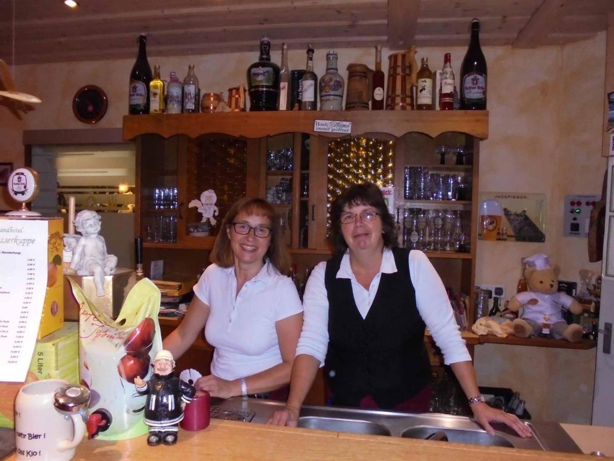 Rhoener Landhotel Haus Zur Wasserkuppe 부스텐사흐센 외부 사진