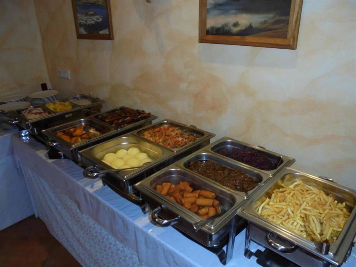 Rhoener Landhotel Haus Zur Wasserkuppe 부스텐사흐센 외부 사진