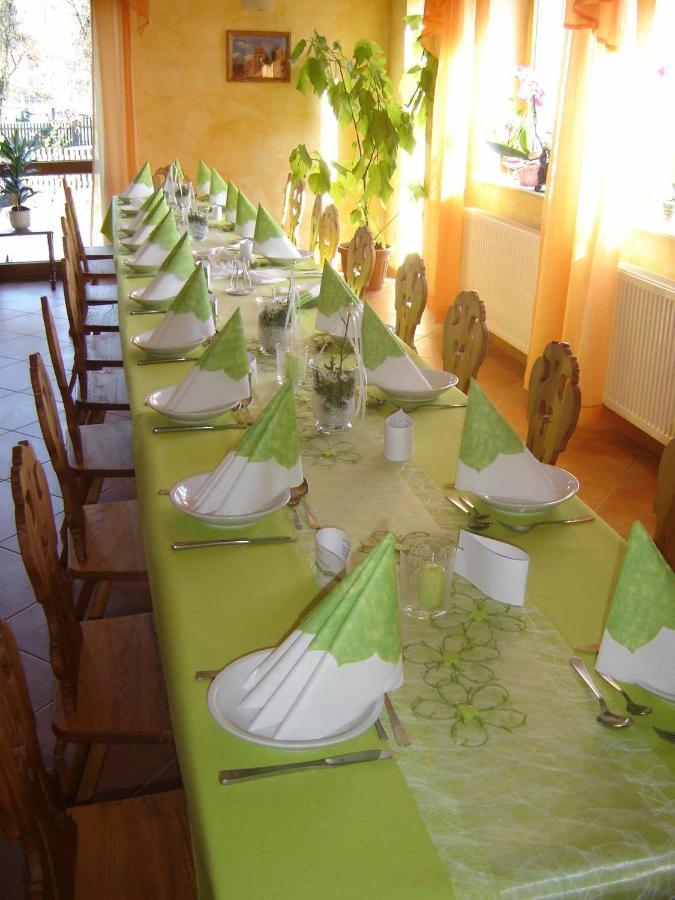 Rhoener Landhotel Haus Zur Wasserkuppe 부스텐사흐센 외부 사진